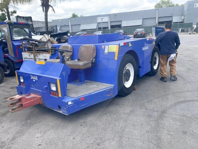 Push Back Tractor FMC B350E