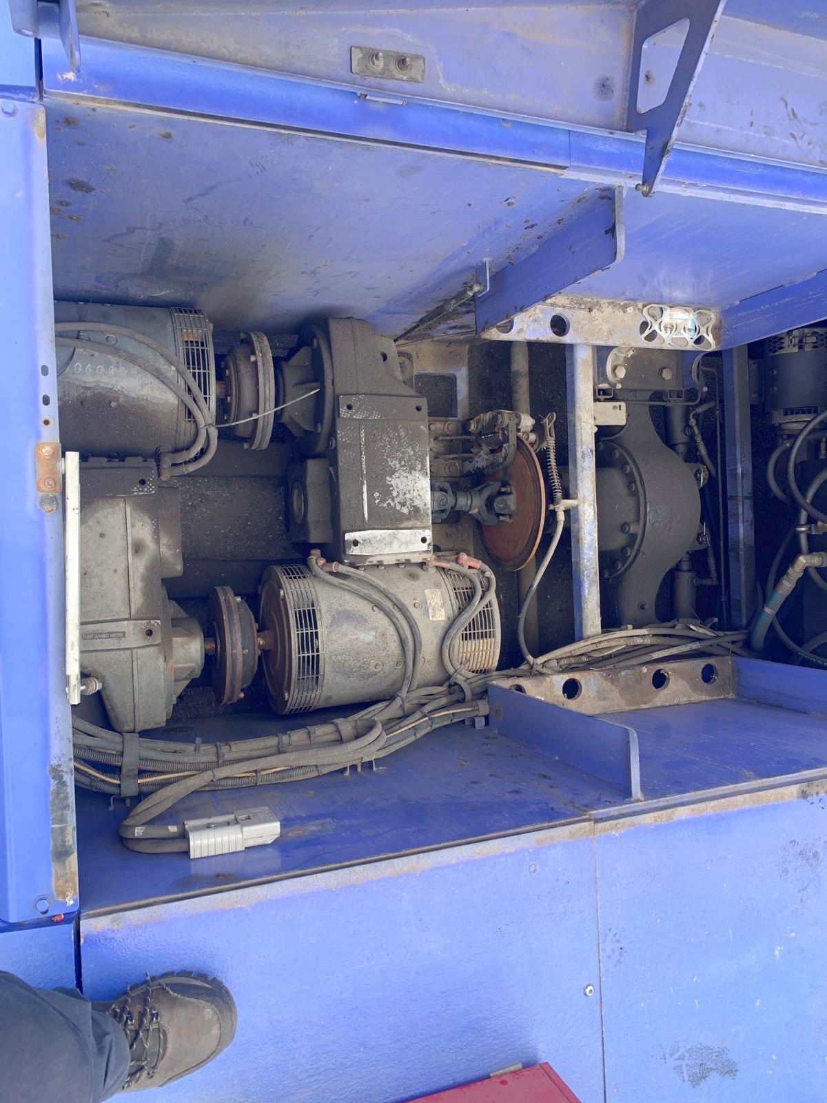 Push Back Tractor FMC B350E