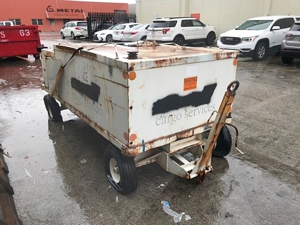 Lavatory Cart Par-Kan LVC450 - 250 gal waste/150 gal flush