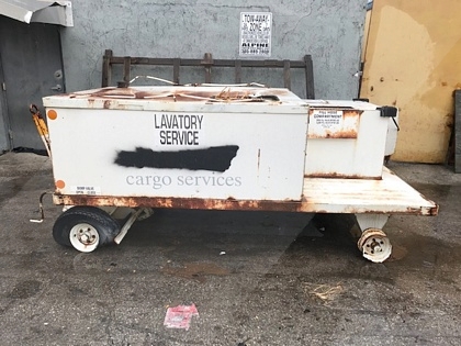 Lavatory Cart Par-Kan LVC450 - 250 gal waste/150 gal flush