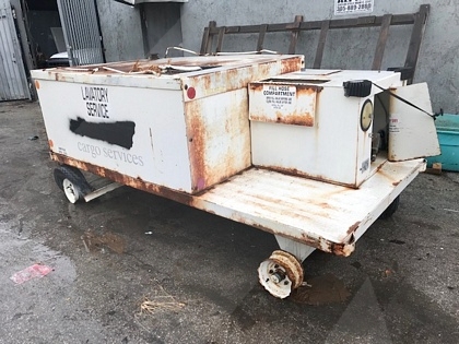 Lavatory Cart Par-Kan LVC450 - 250 gal waste/150 gal flush