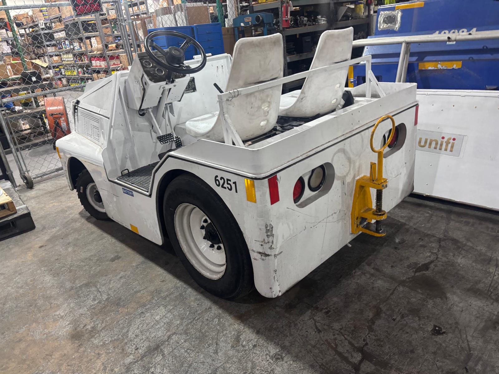Baggage Tractor Tug M1A30-14