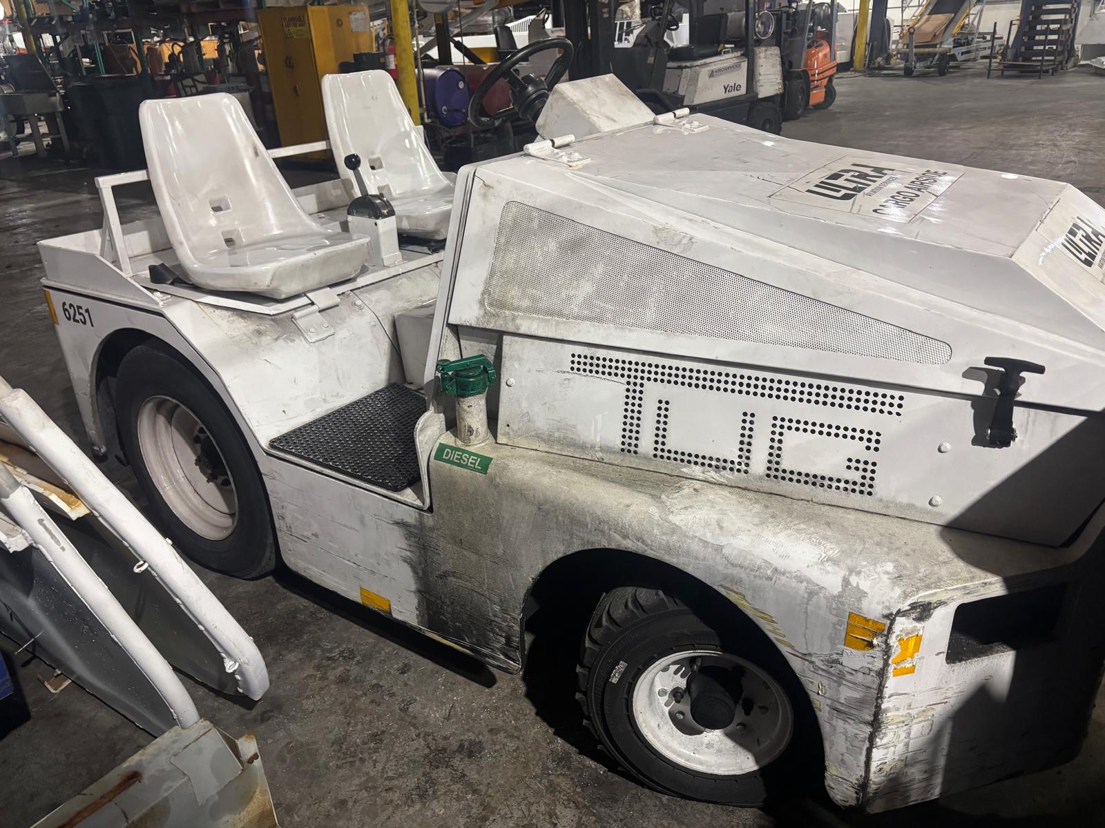 Baggage Tractor Tug M1A30-14