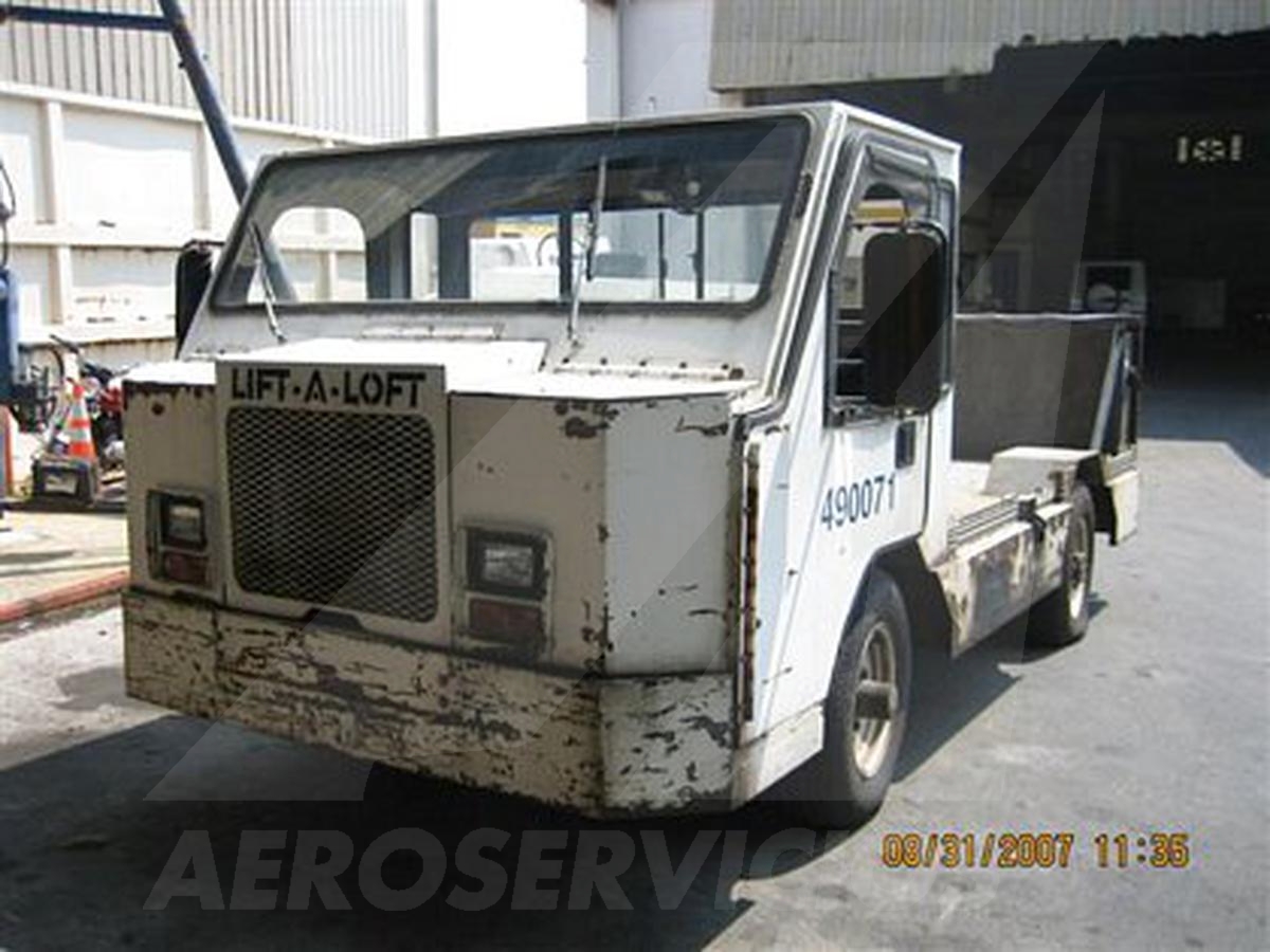 2000 Lift-A-Loft APV Flat Bed