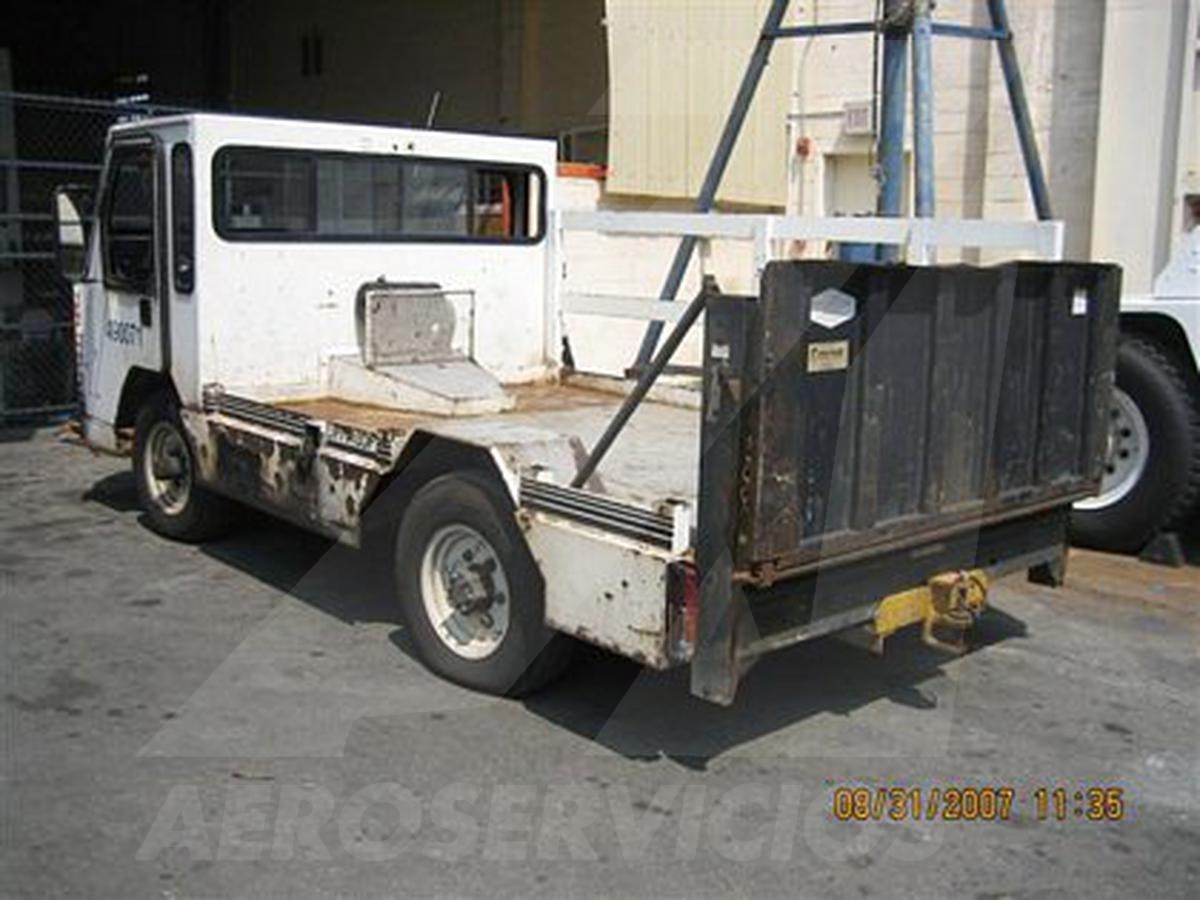 2000 Lift-A-Loft APV Flat Bed