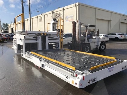 Cargo Loader FMC-Commander 15 STD