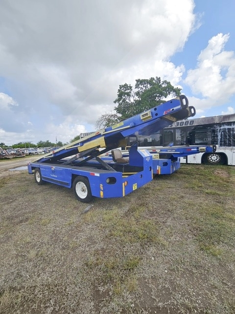 Belt Loader Tug 660E