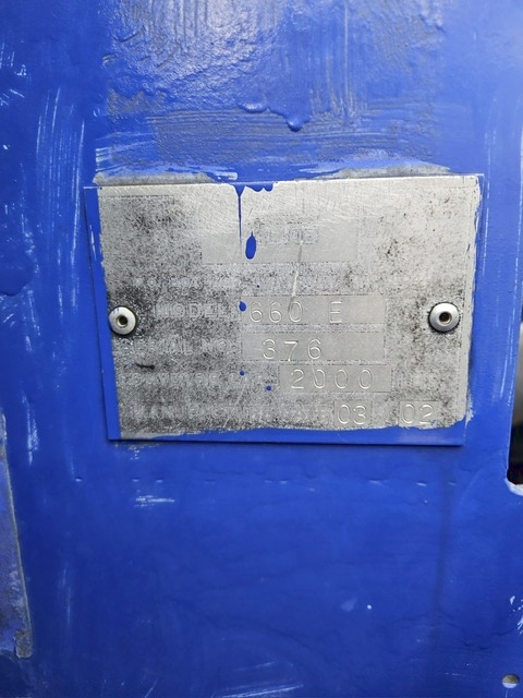 Belt Loader Tug 660E