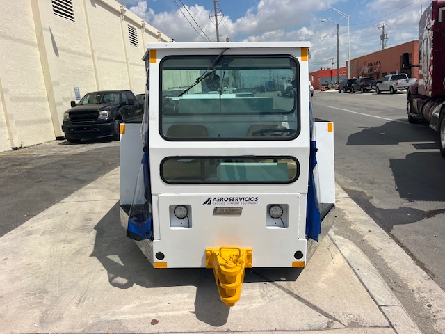 Push Back Tractor FMC B-300