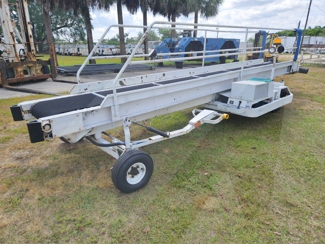 Towable Belt Loader Wasp A01771D-3650