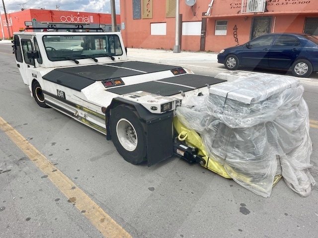 Towbarless Push Back Tractor Lektro AP-8925SDB-AL