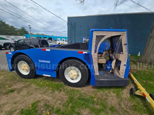Push Back Tractor FMC B-350