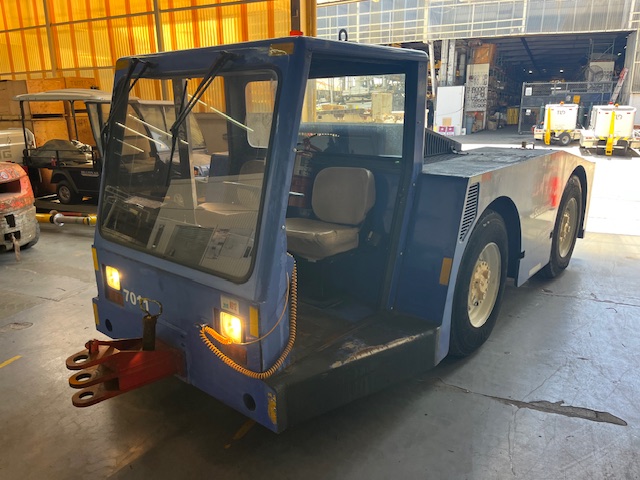 Push Back Tractor FMC B-350