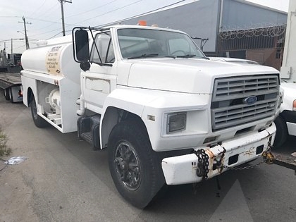 Fuel Truck AV-JF Gas F-800