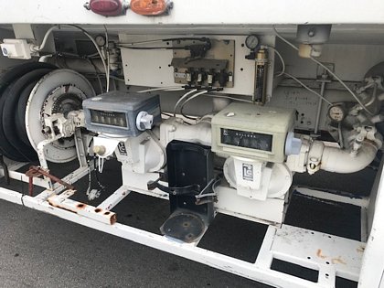 Fuel Truck AV-JF Gas F-800